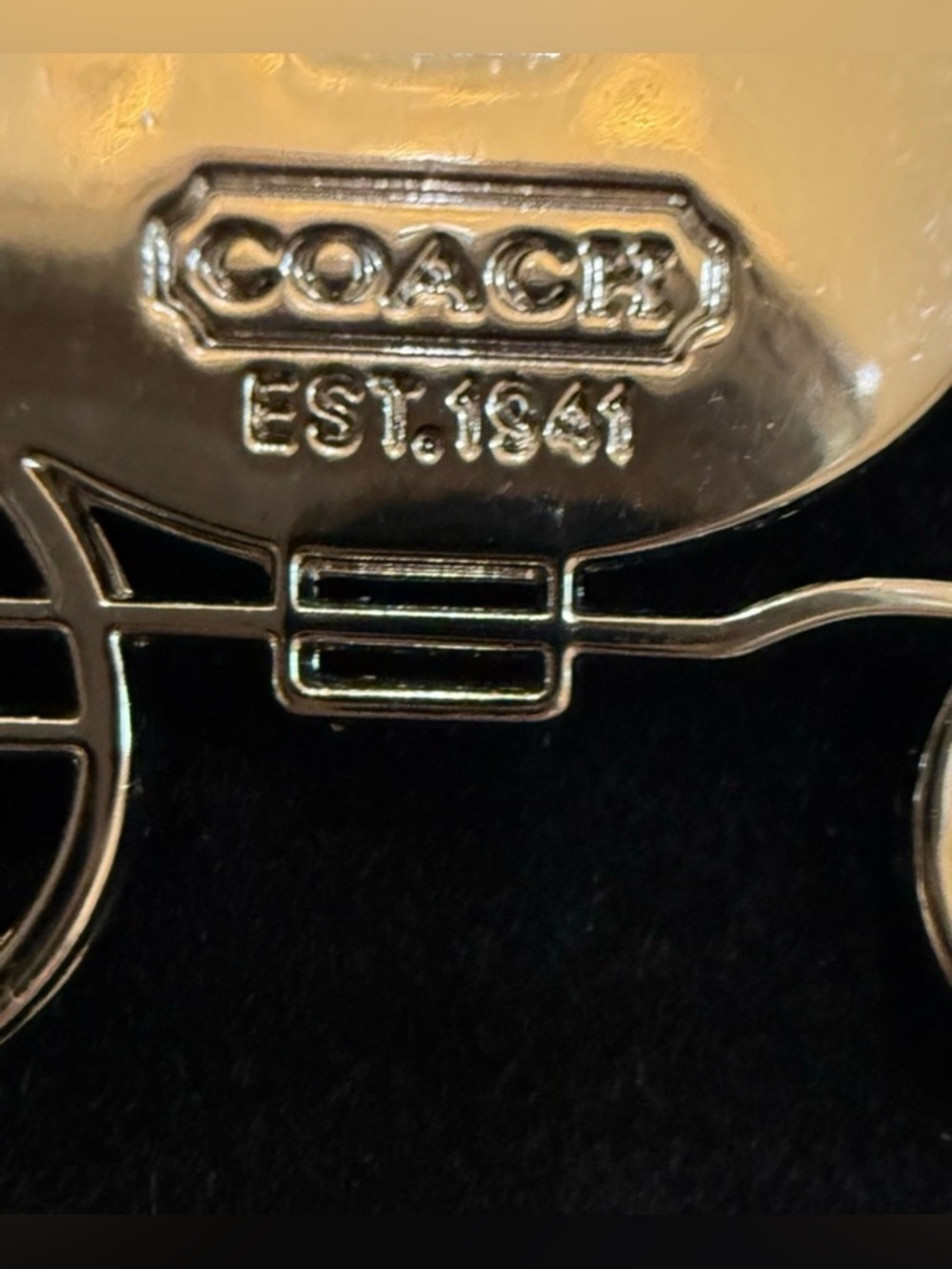 Coach Gold Carriage Charm can’t be used as a Necklace purse, charm - Picture 3 of 8
